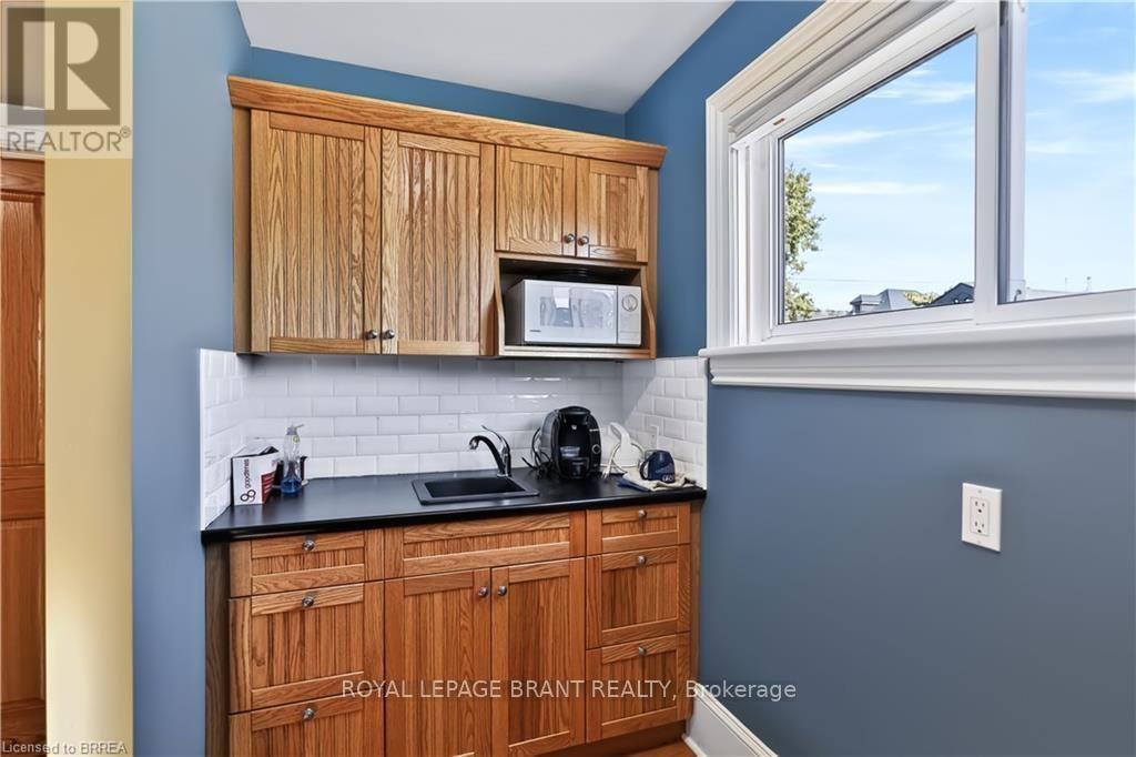 241 Brant Avenue Property Photo 21