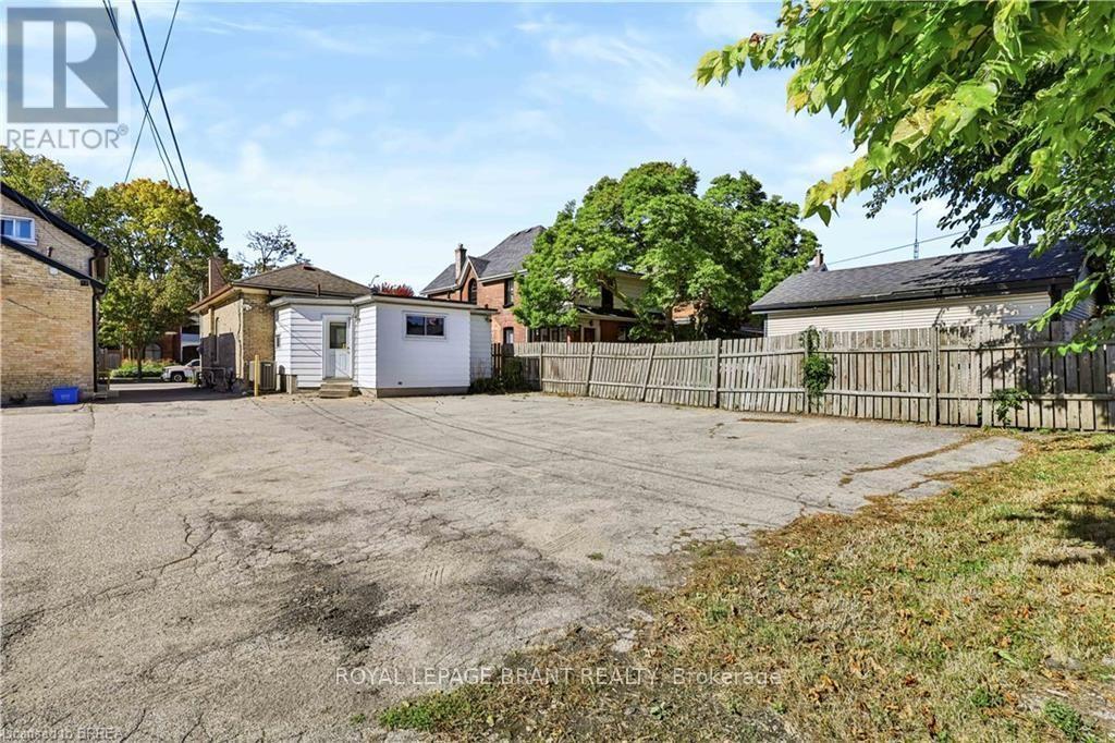241 Brant Avenue Property Photo 25