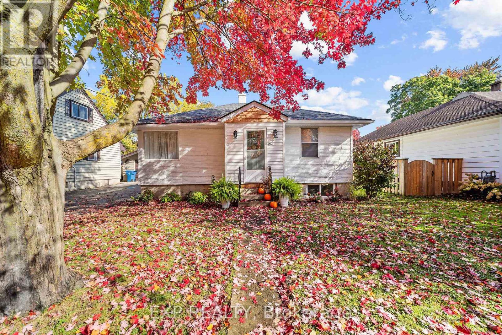264 Douglas Street Property Photo 1