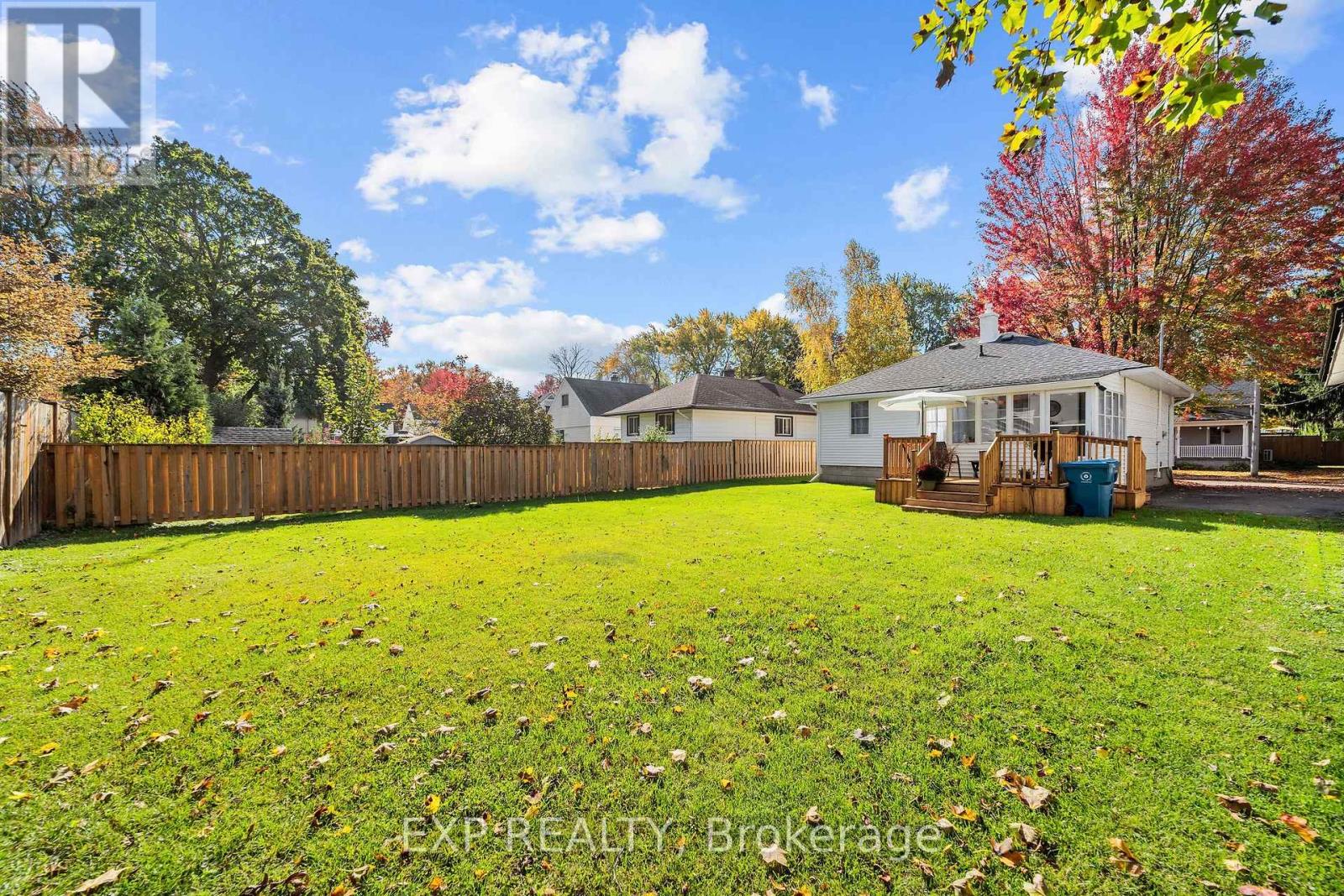 264 Douglas Street Property Photo 5