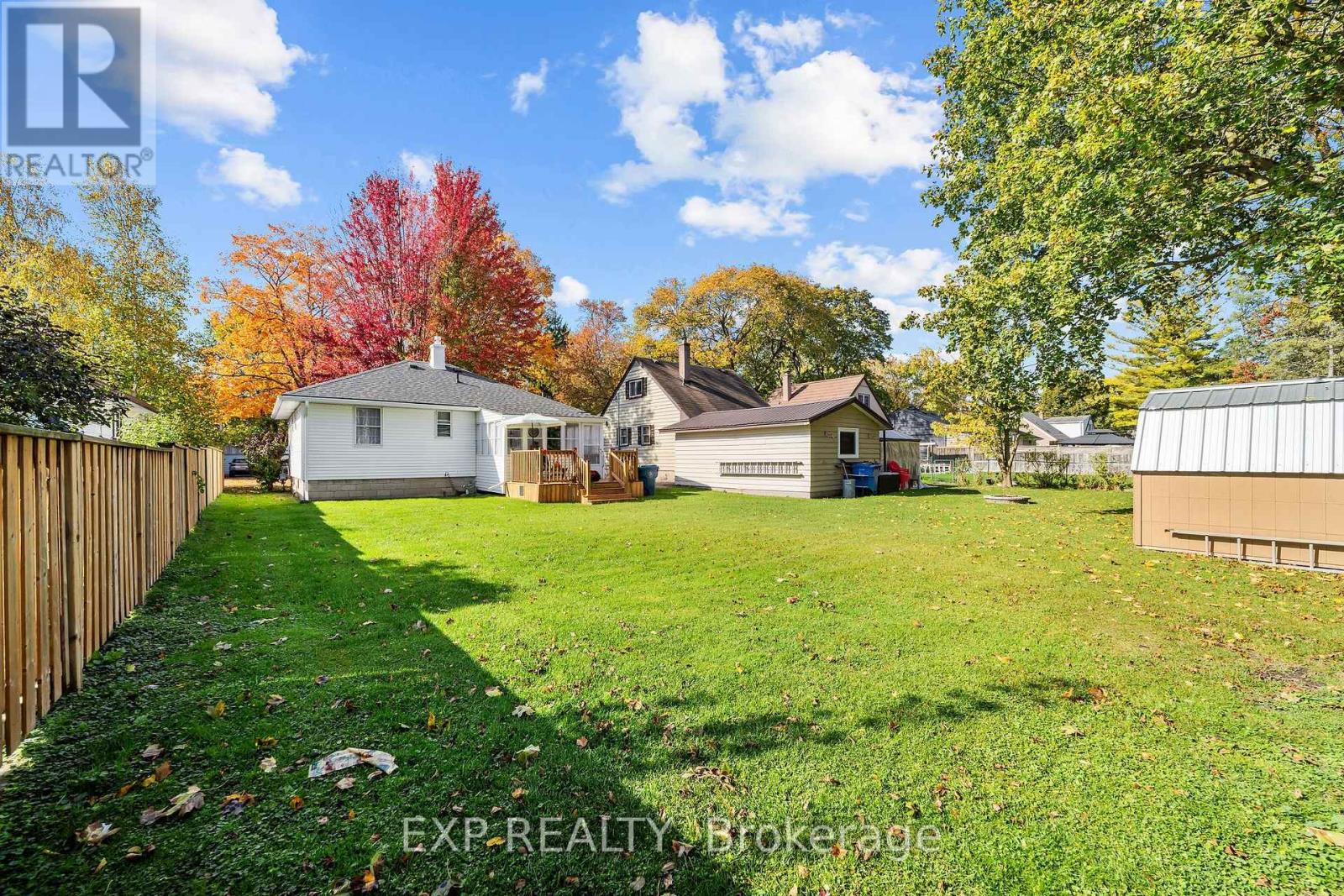 264 Douglas Street Property Photo 6