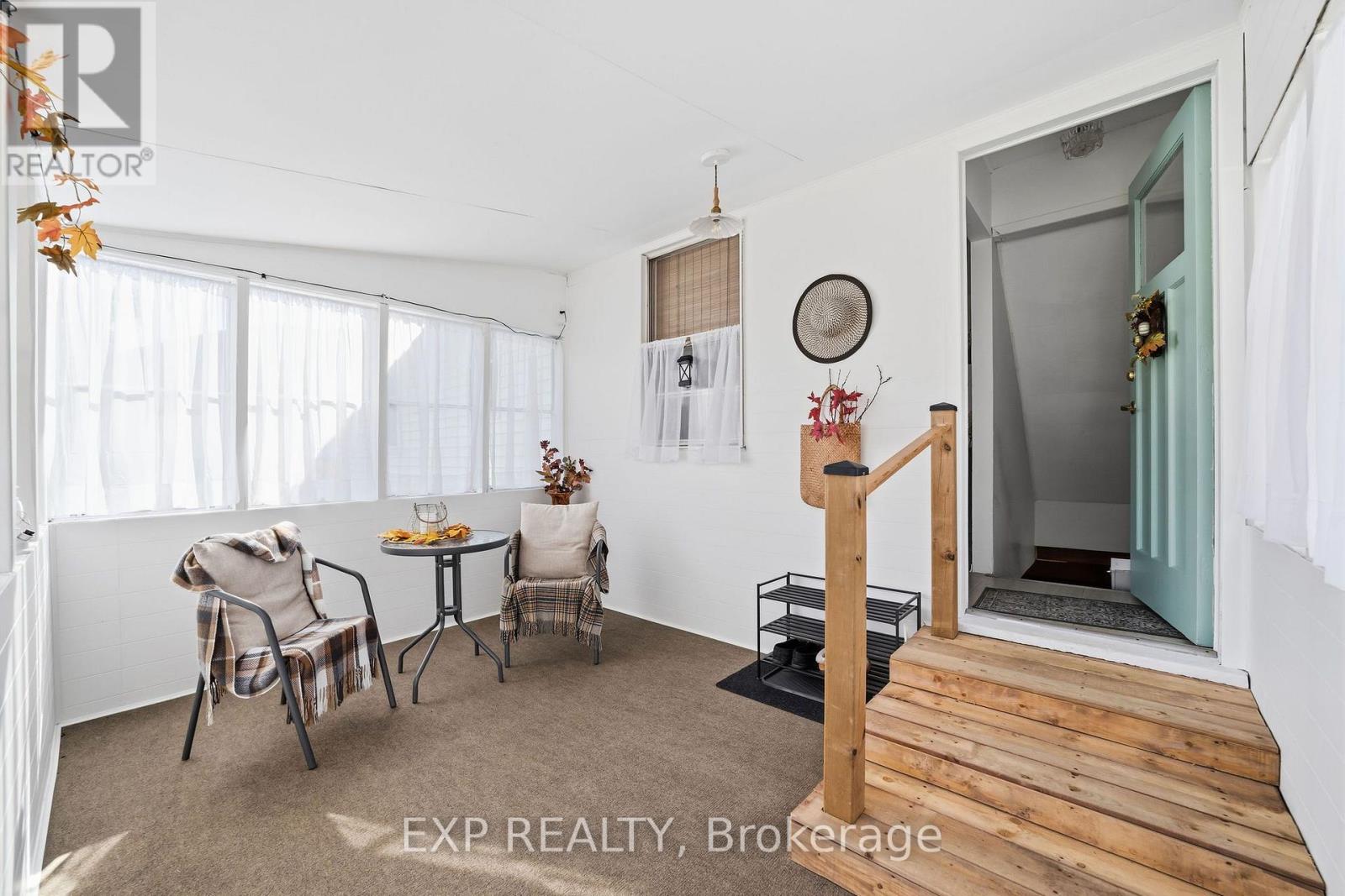 264 Douglas Street Property Photo 12