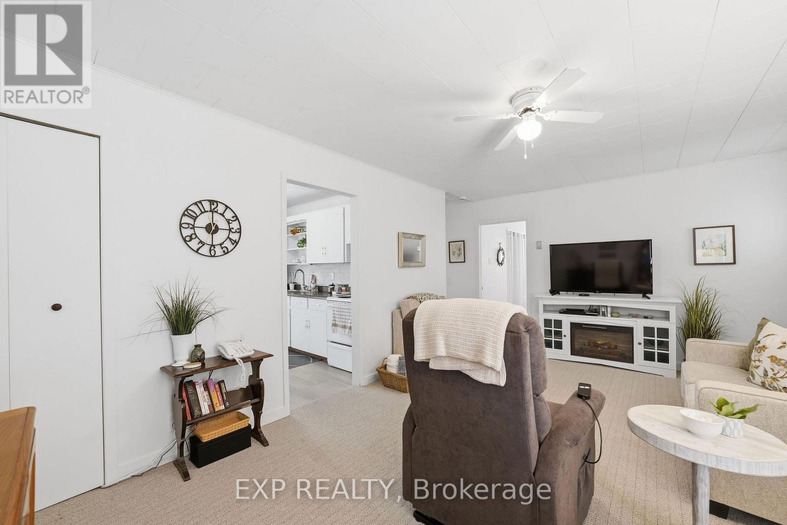 264 Douglas Street Property Photo 17