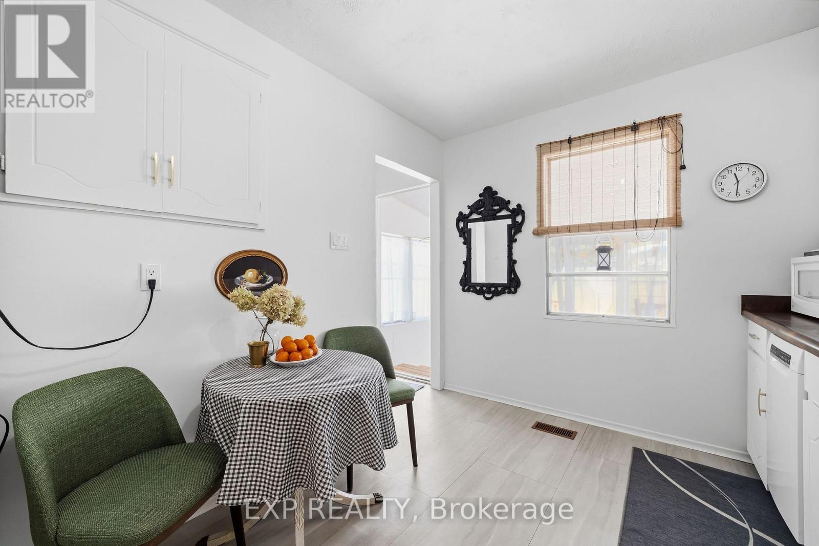 264 Douglas Street Property Photo 21