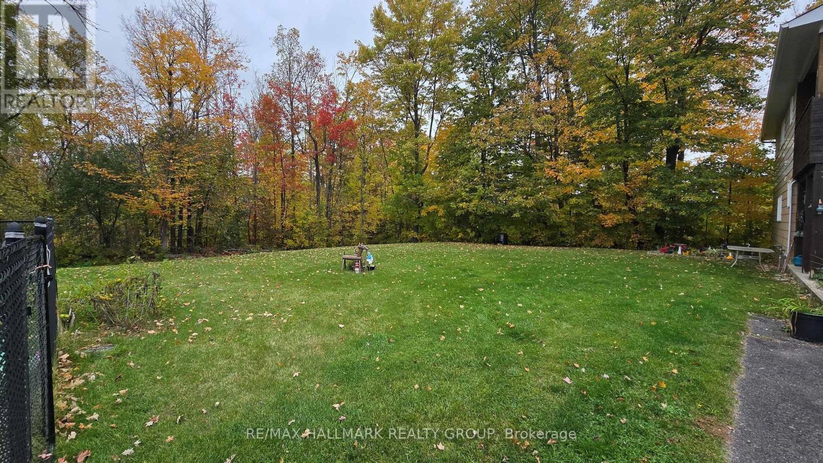 860 Munro Drive Property Photo 41