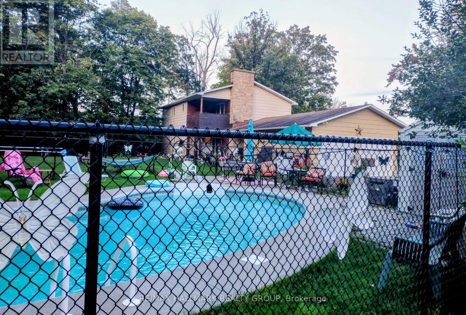 860 Munro Drive Property Photo 45