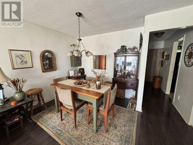 970 Killarney Crescent Property Photo 5