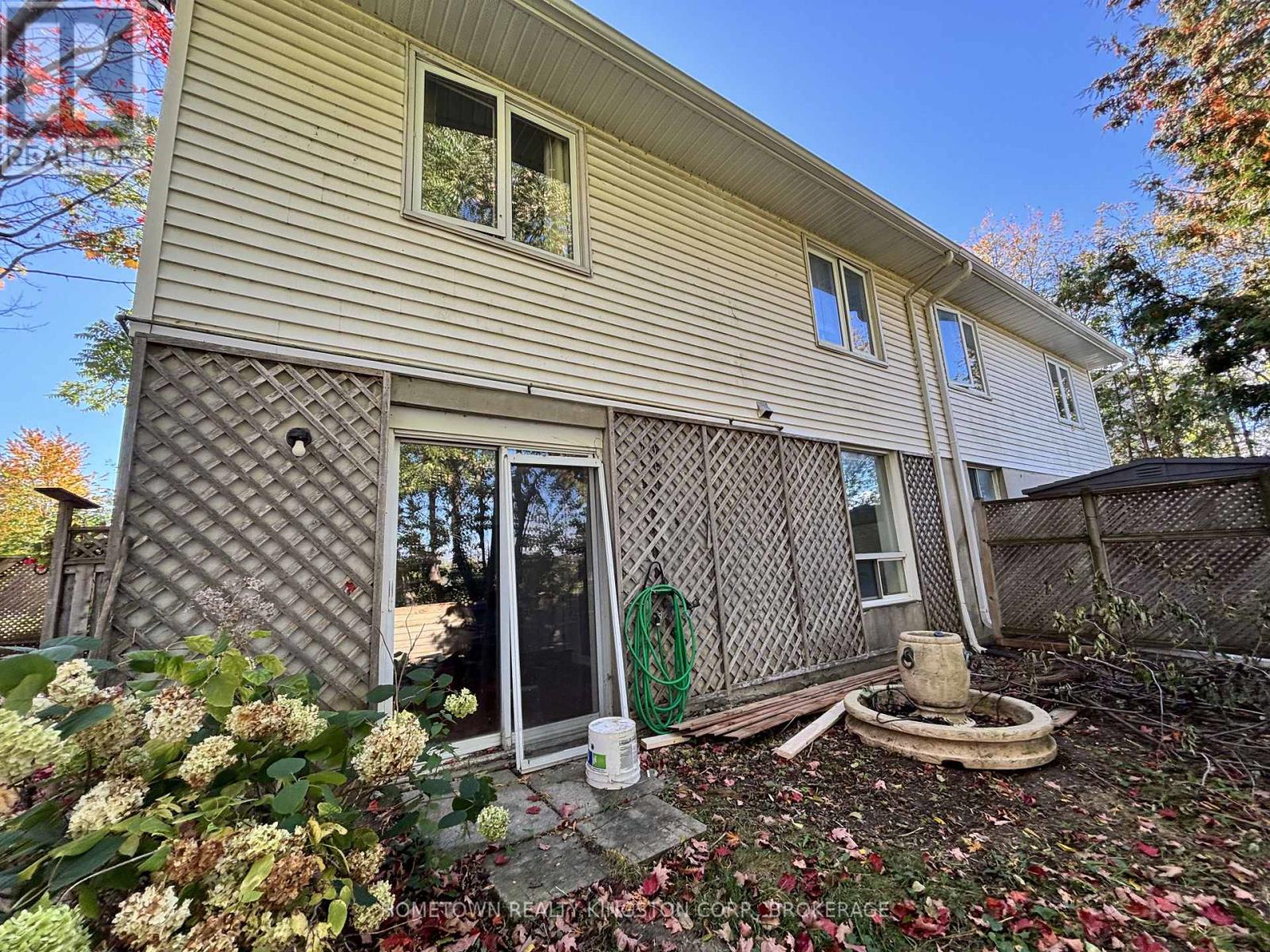 970 Killarney Crescent Property Photo 20