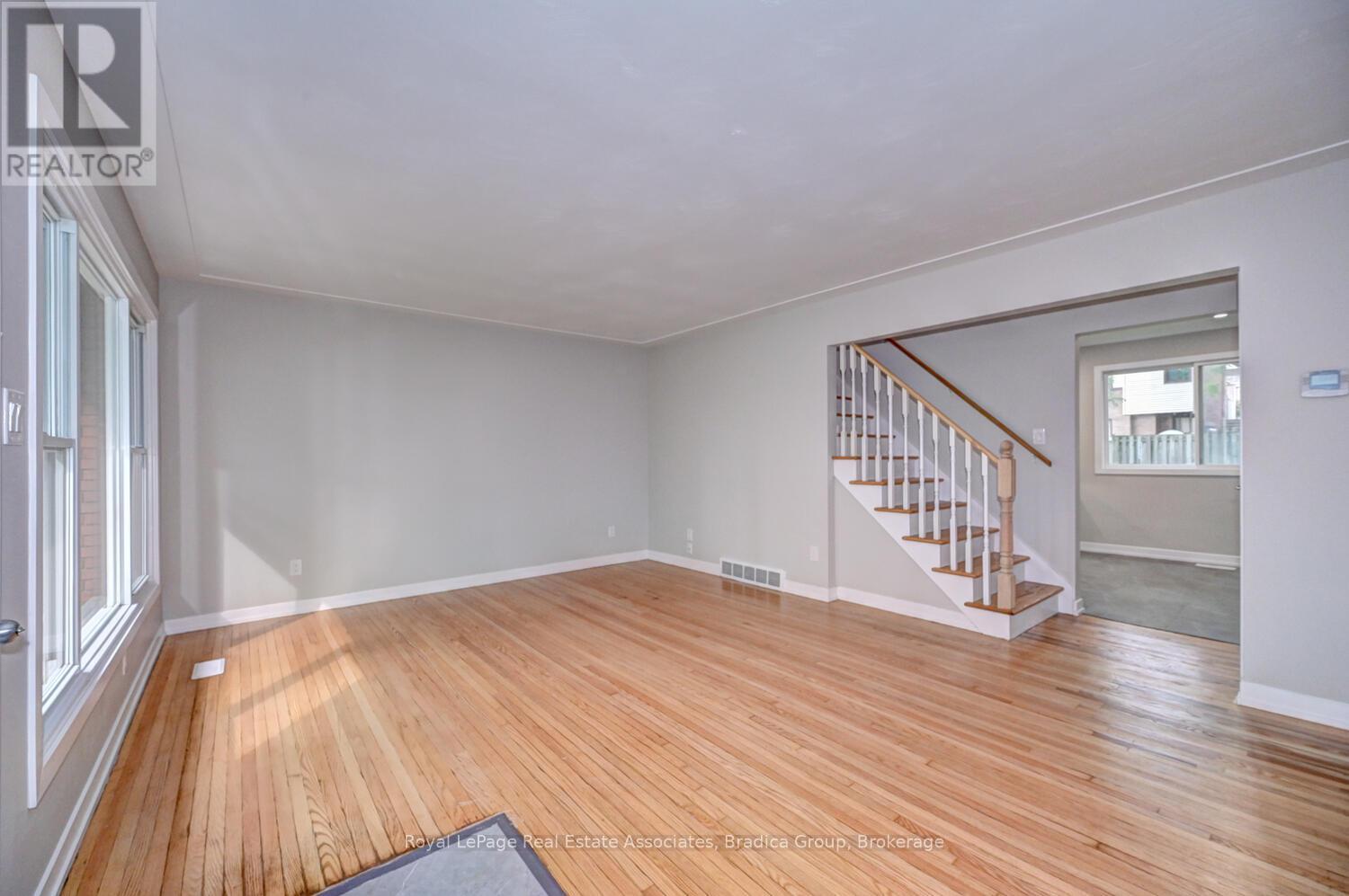 110 Conway Drive Property Photo 13