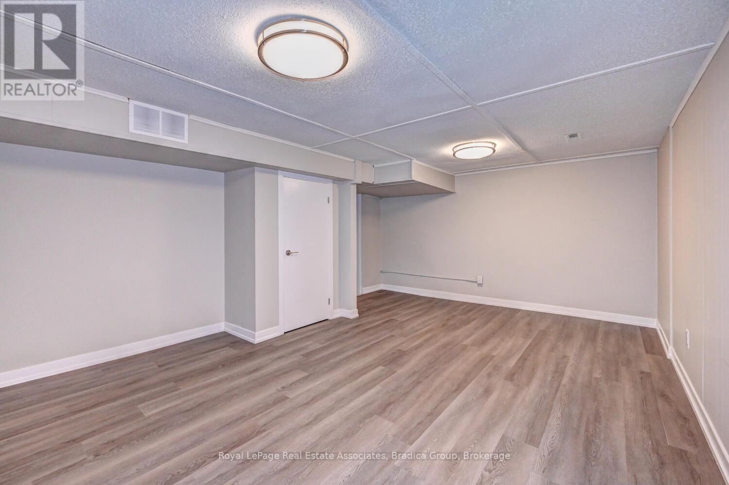 110 Conway Drive Property Photo 24