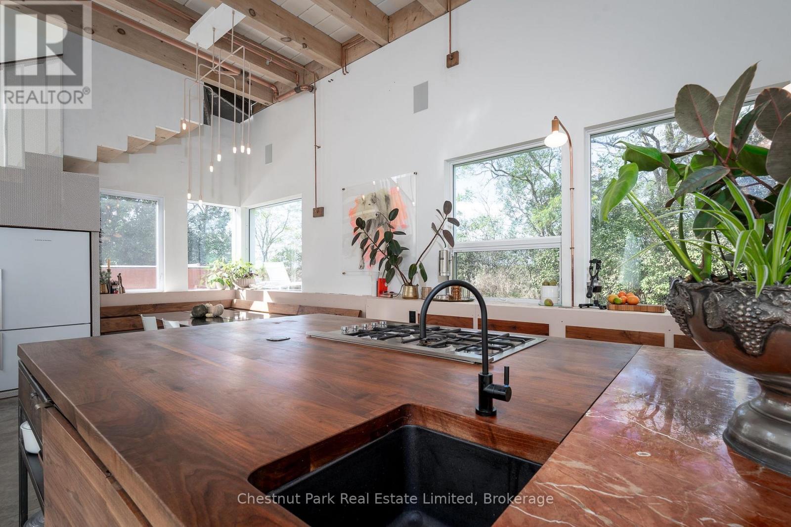 82 Wilson Road Property Photo 16