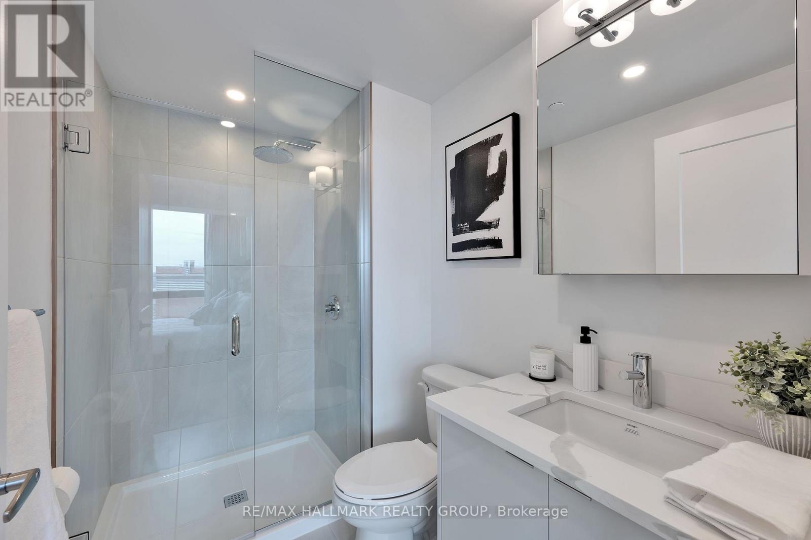 1805 - 180 George Street Property Photo 3