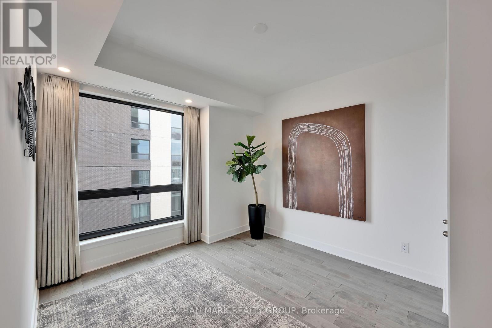 1805 - 180 George Street Property Photo 8