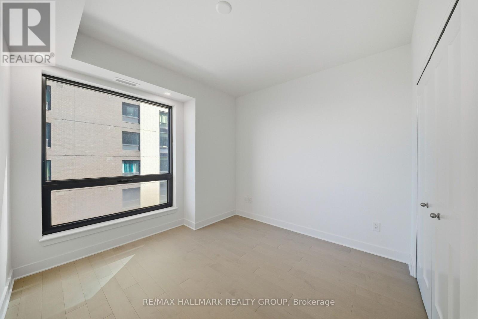 1805 - 180 George Street Property Photo 41