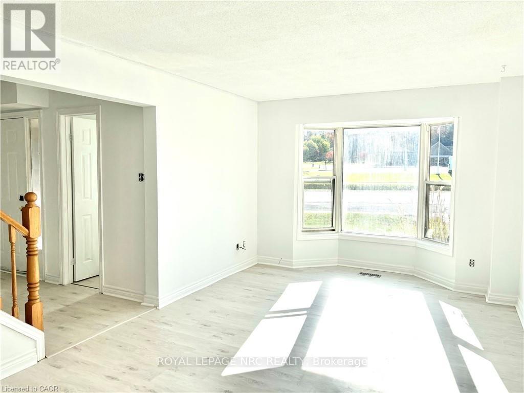 A - 299 Main Street E Property Photo 3