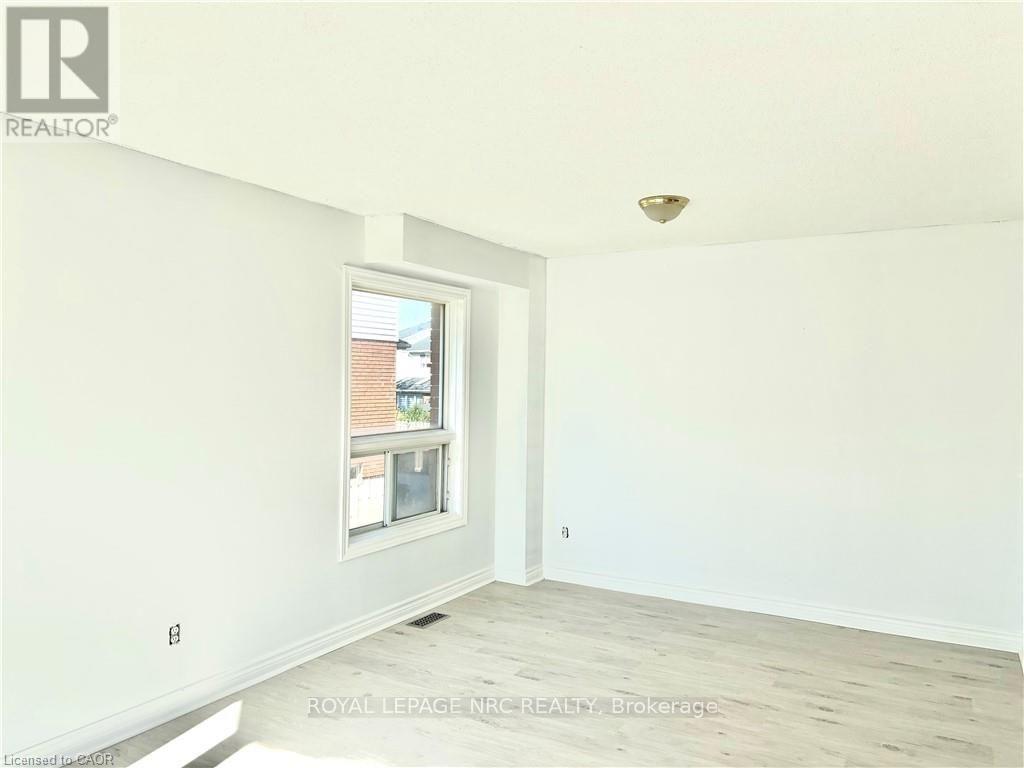A - 299 Main Street E Property Photo 6