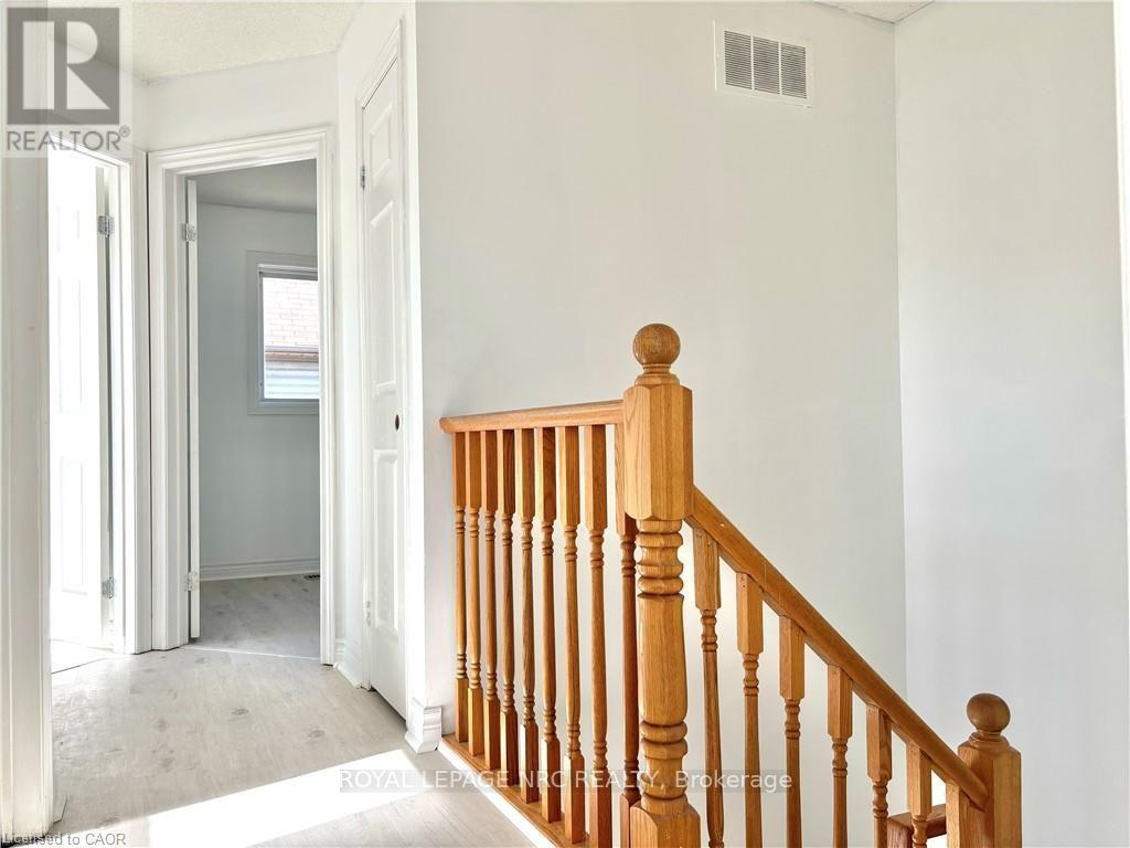 A - 299 Main Street E Property Photo 12