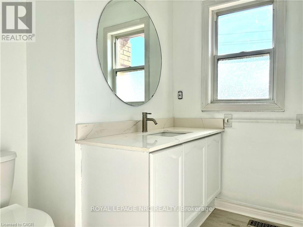 A - 299 Main Street E Property Photo 20