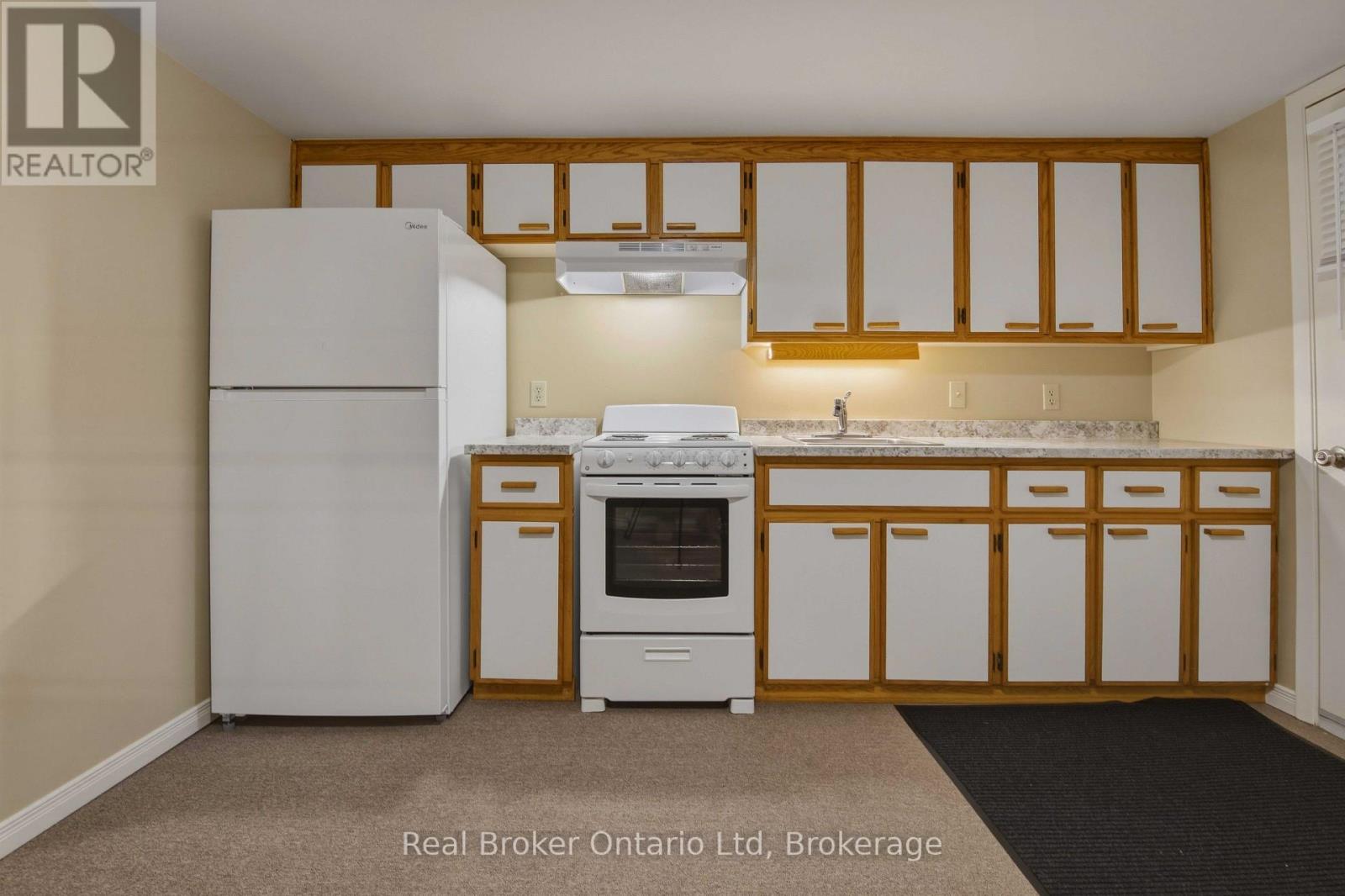 940 5th Avenue E Property Photo 7