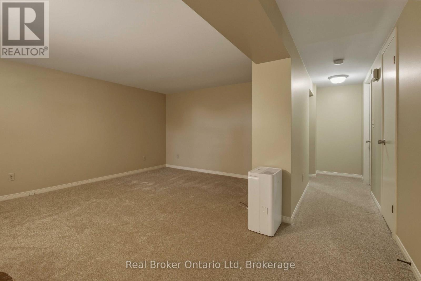 940 5th Avenue E Property Photo 9