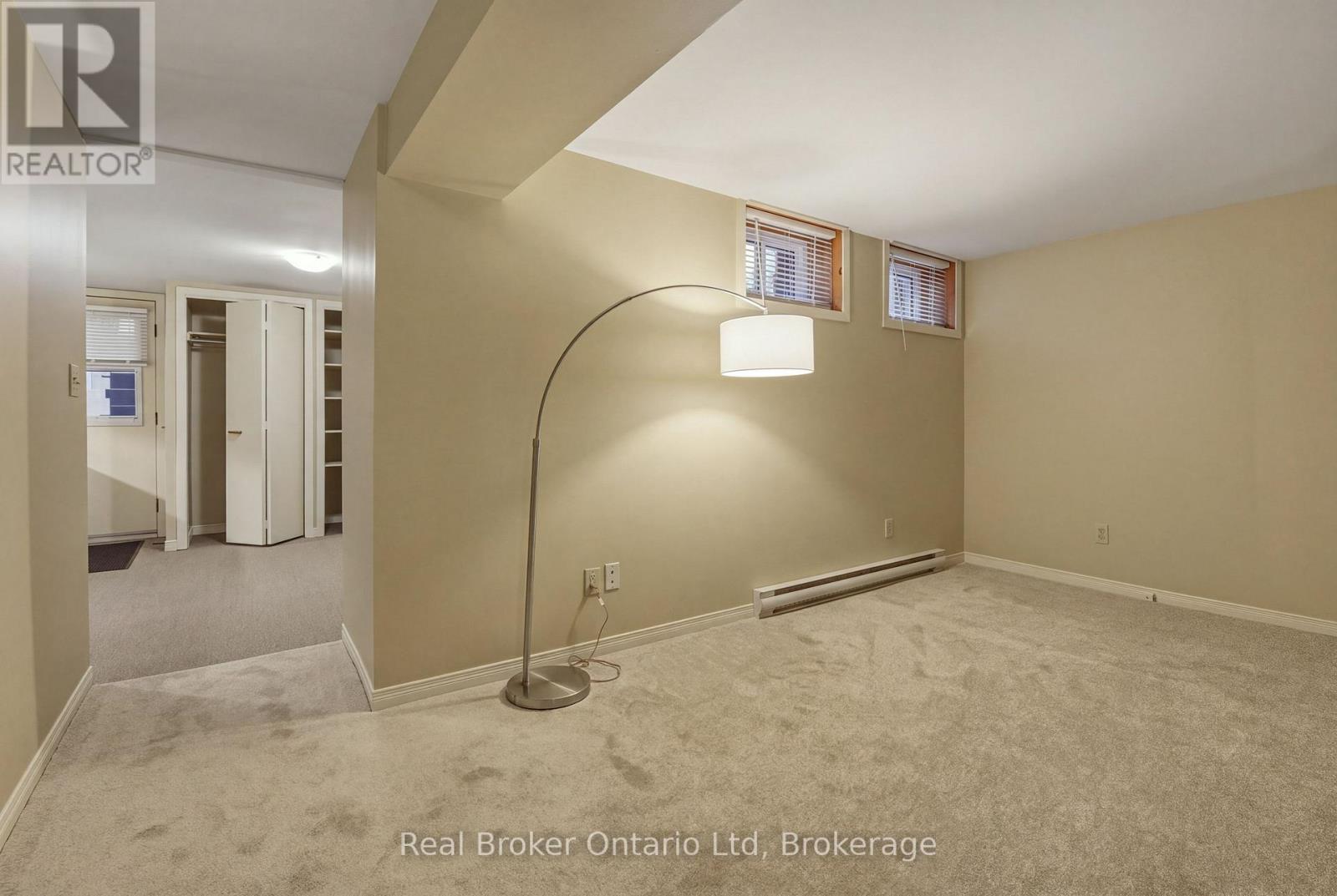 940 5th Avenue E Property Photo 10