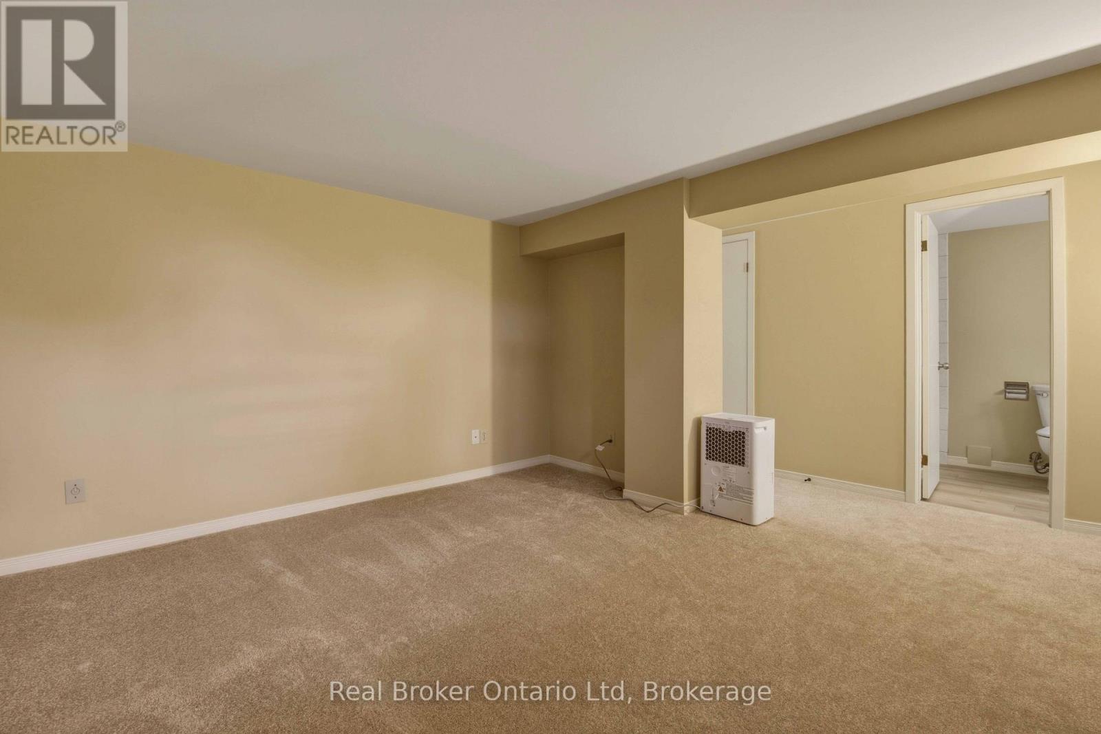 940 5th Avenue E Property Photo 12
