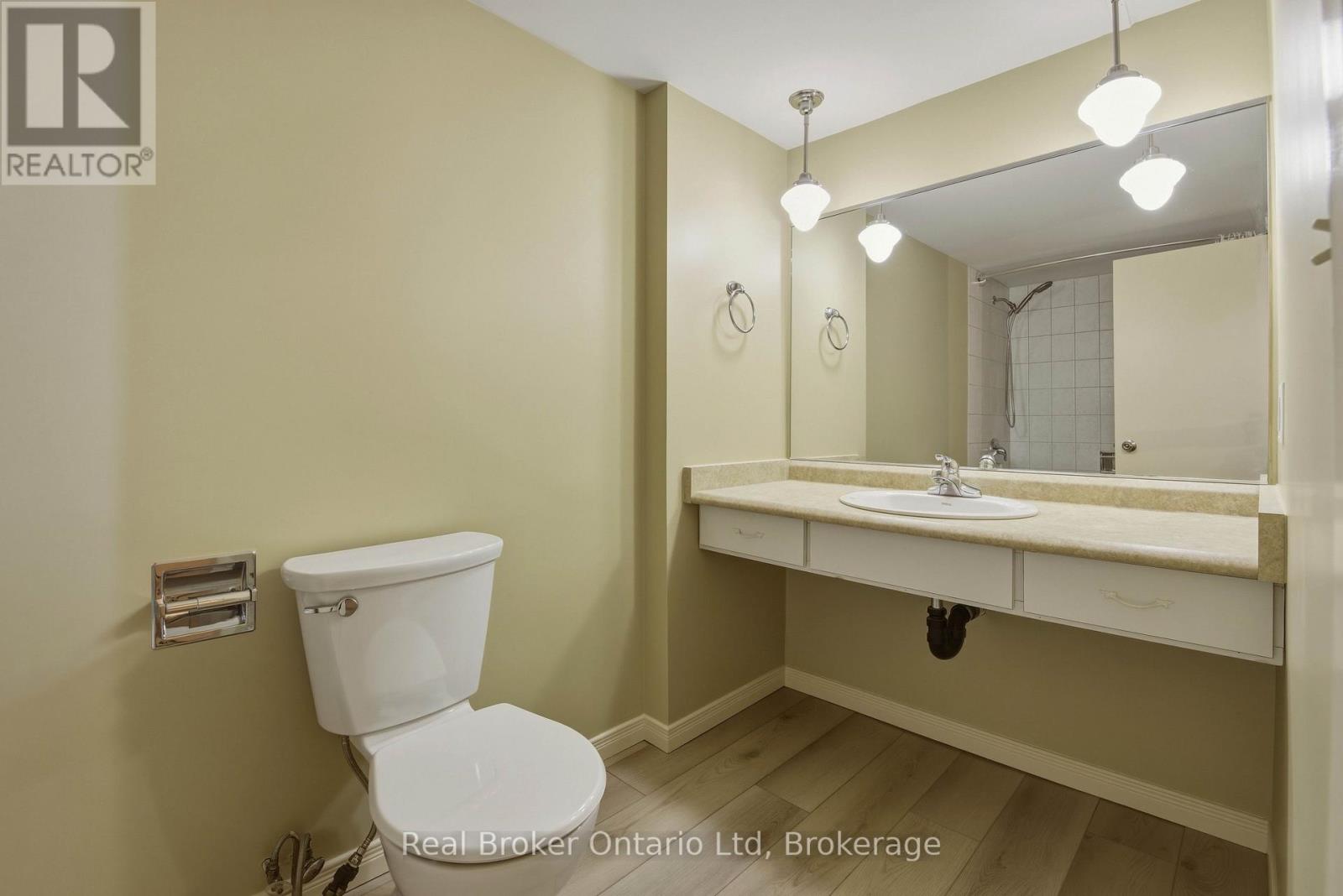 940 5th Avenue E Property Photo 13