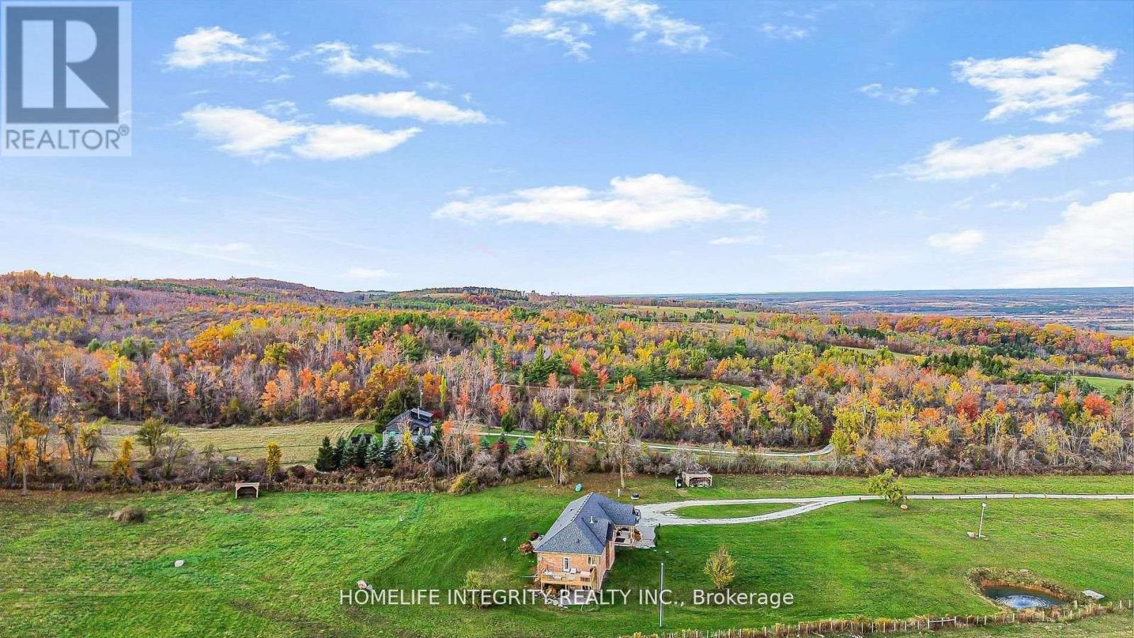 838722 4th Line E Property Photo 3