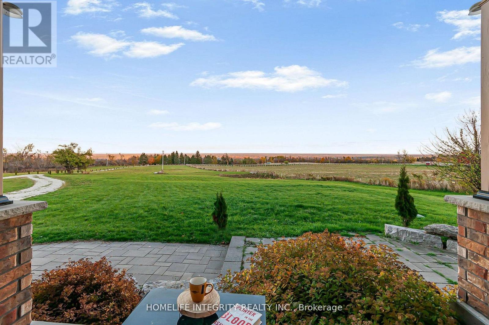 838722 4th Line E Property Photo 8