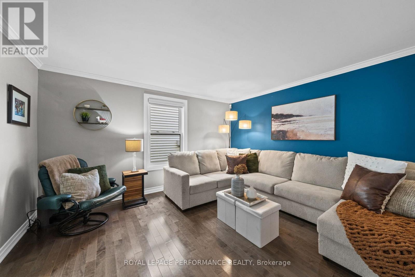 550 Foxview Place Property Photo 6