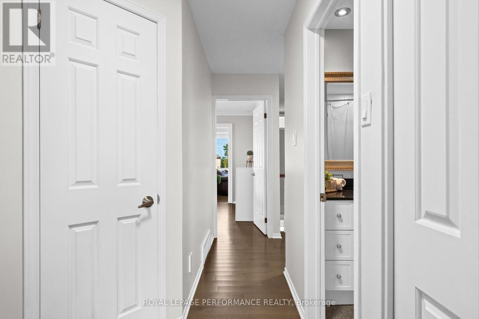550 Foxview Place Property Photo 23