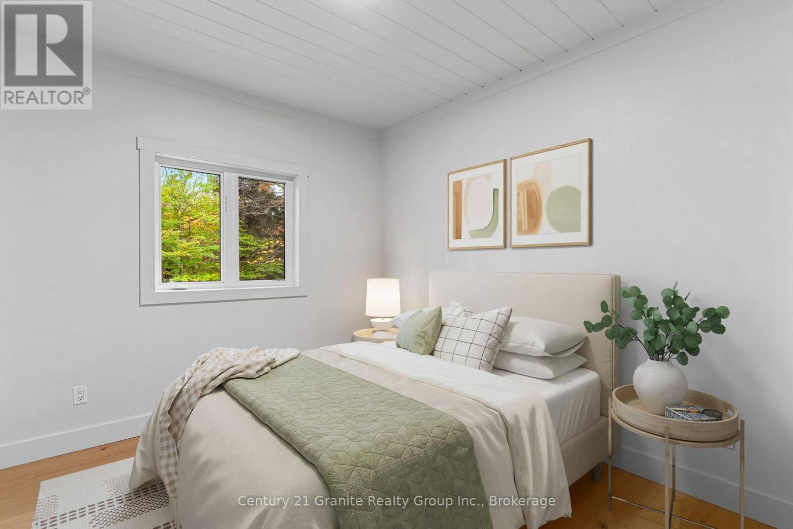 150 College Drive Property Photo 20