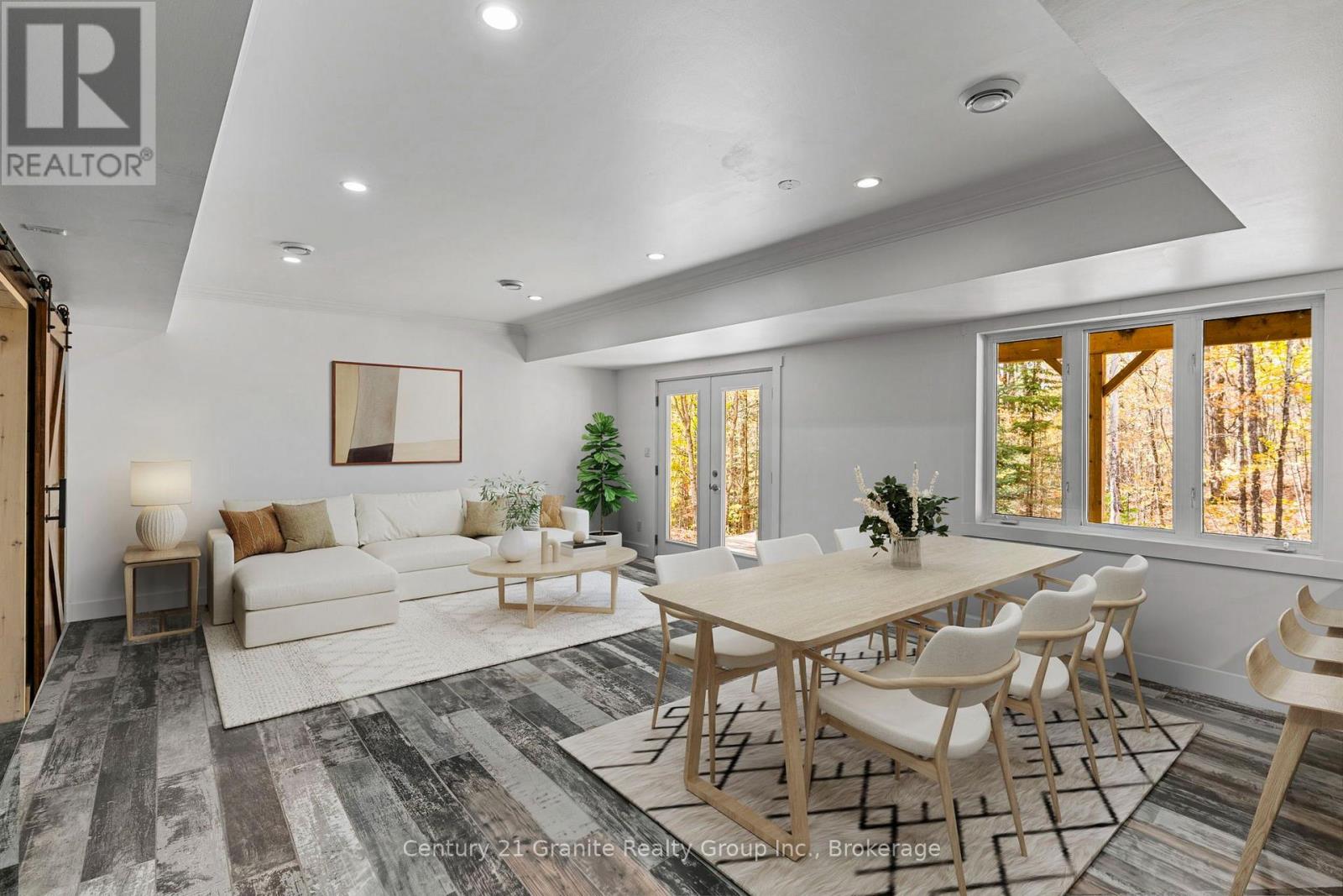 150 College Drive Property Photo 30