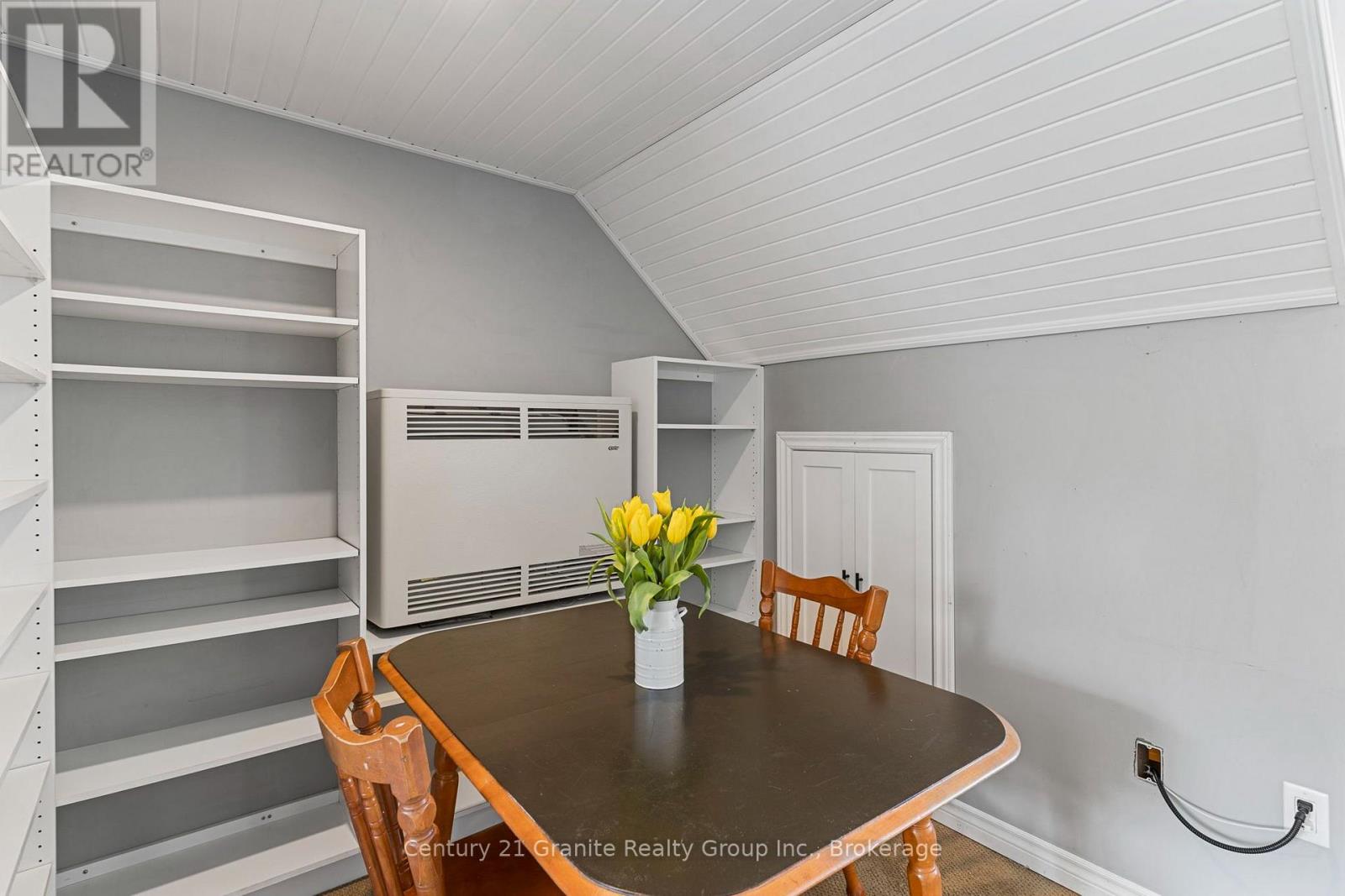 150 College Drive Property Photo 40