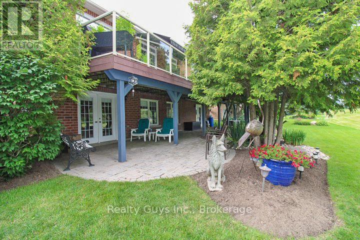16 Crescent Moon Lane Property Photo 9