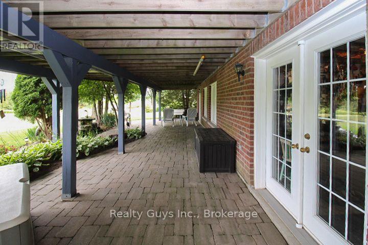 16 Crescent Moon Lane Property Photo 11