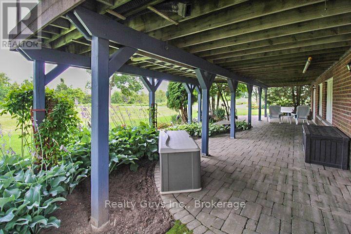 16 Crescent Moon Lane Property Photo 12
