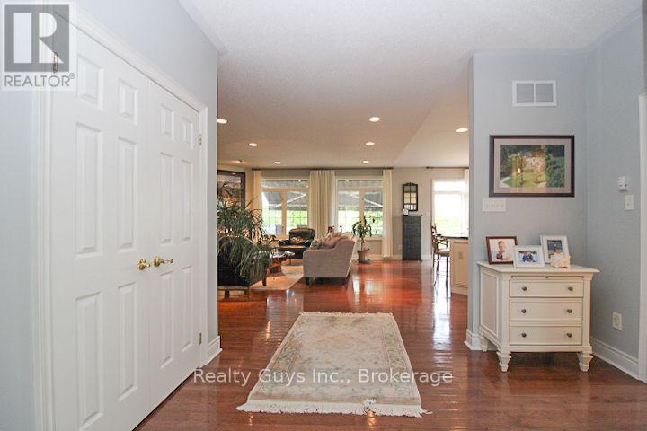 16 Crescent Moon Lane Property Photo 19