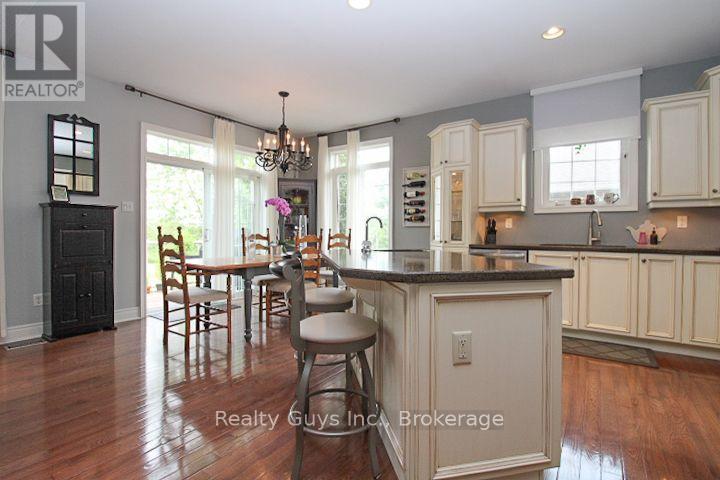 16 Crescent Moon Lane Property Photo 23