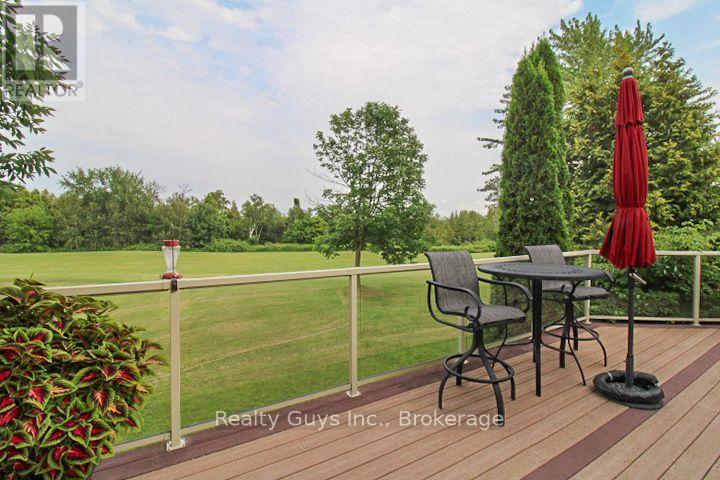 16 Crescent Moon Lane Property Photo 30