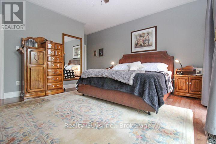 16 Crescent Moon Lane Property Photo 33