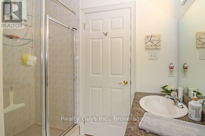 16 Crescent Moon Lane Property Photo 39