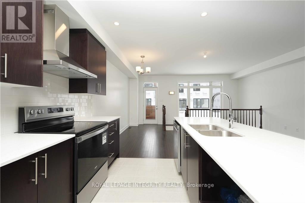 518 Cardamom Terrace Property Photo 9
