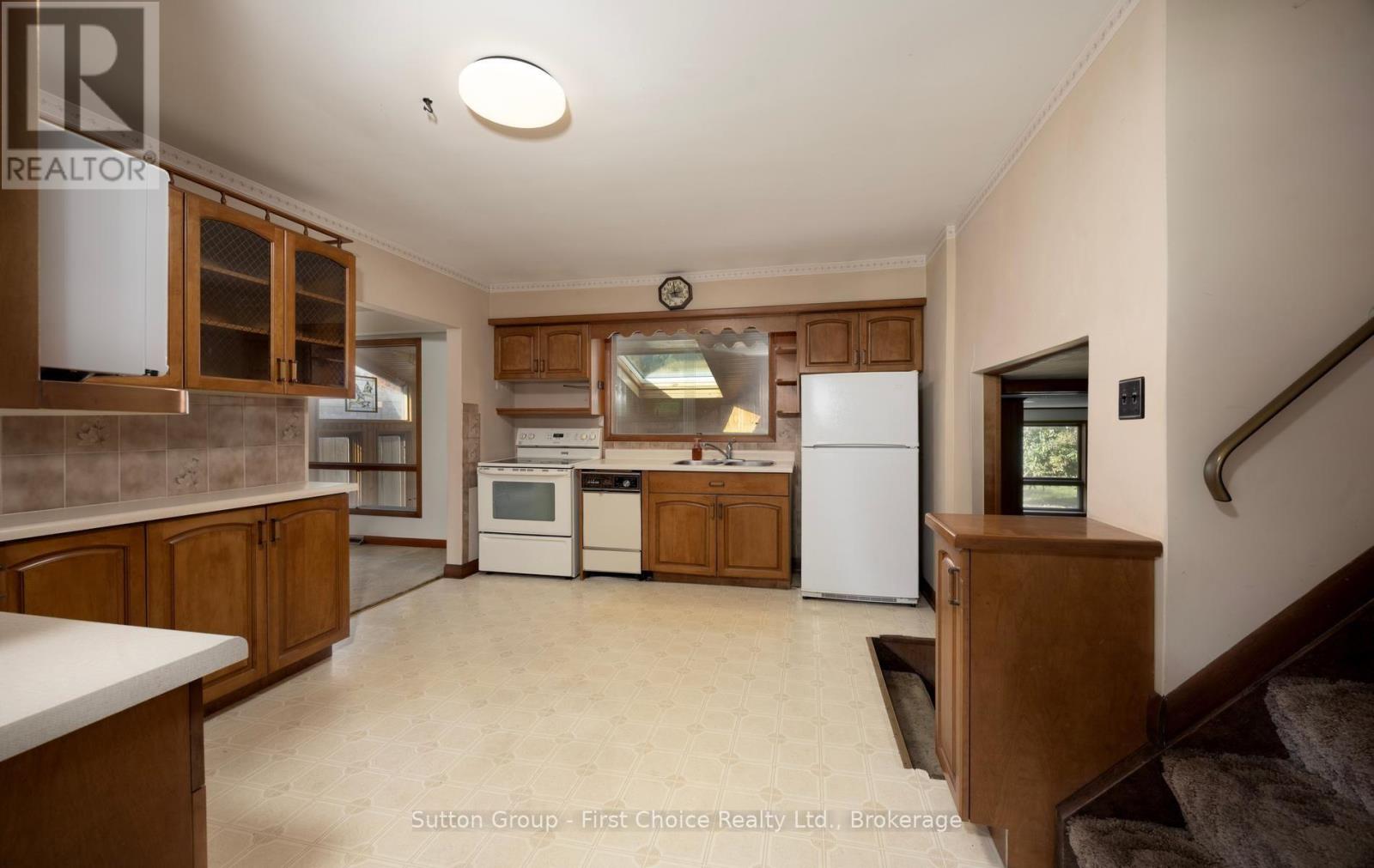 12 Mcculloch Street Property Photo 11