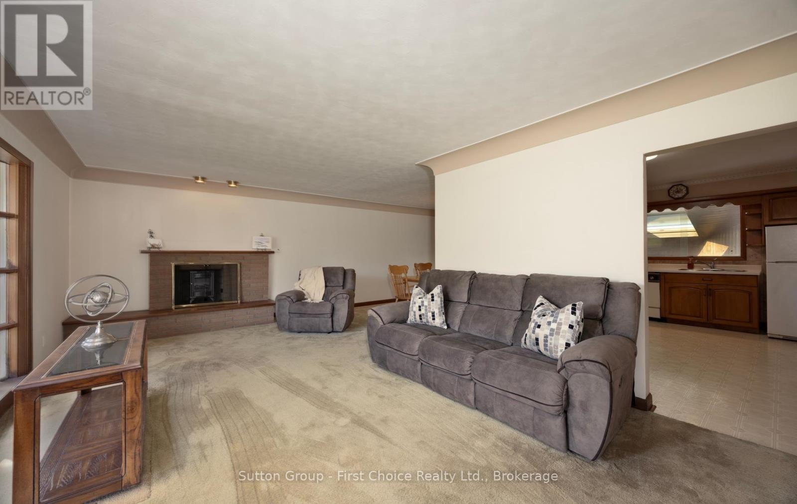 12 Mcculloch Street Property Photo 13