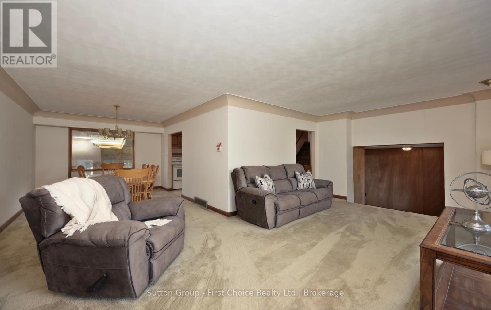 12 Mcculloch Street Property Photo 14
