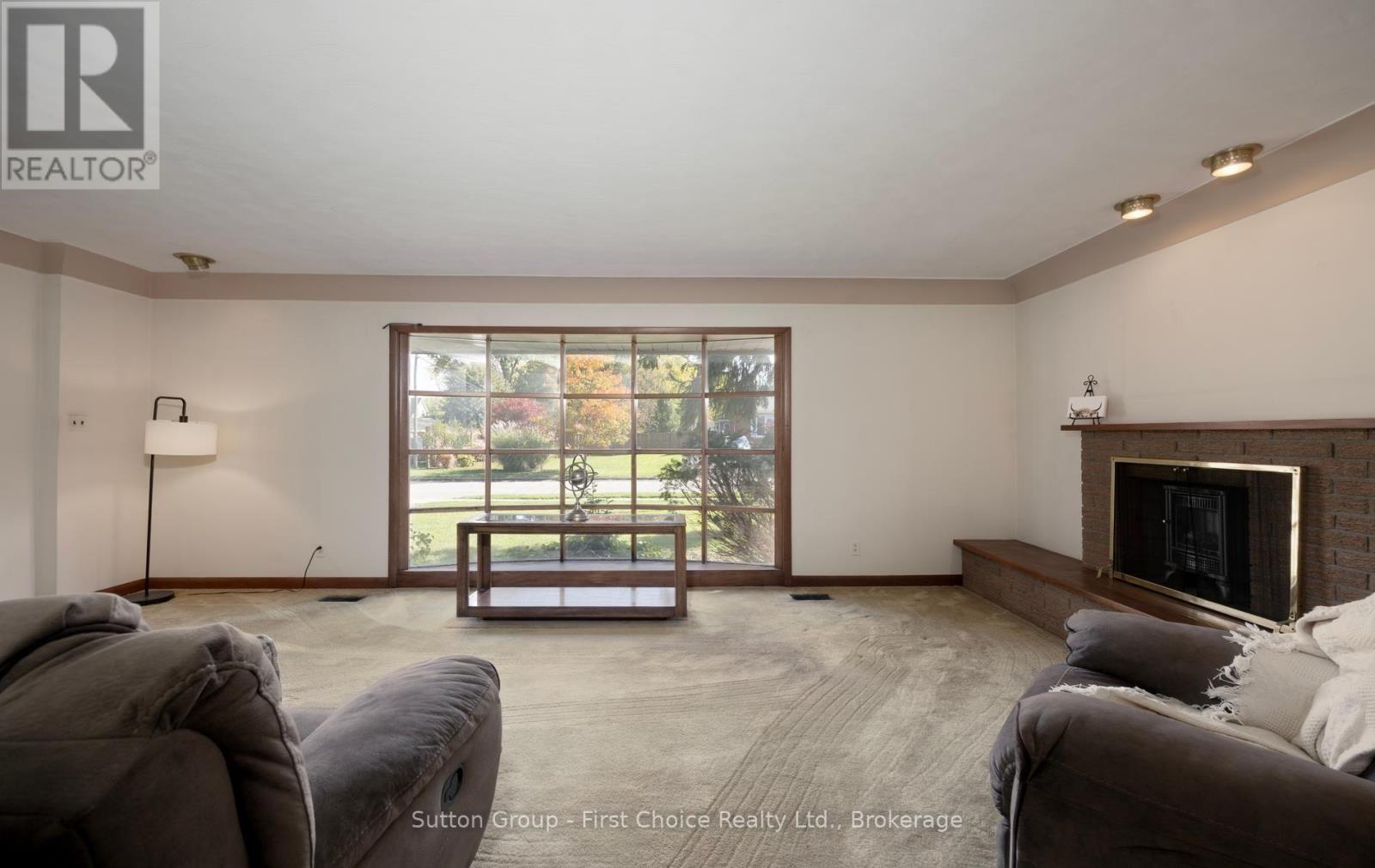 12 Mcculloch Street Property Photo 15