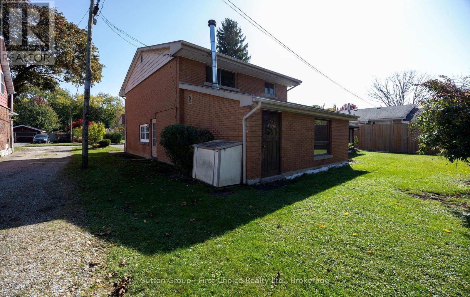 12 Mcculloch Street Property Photo 40
