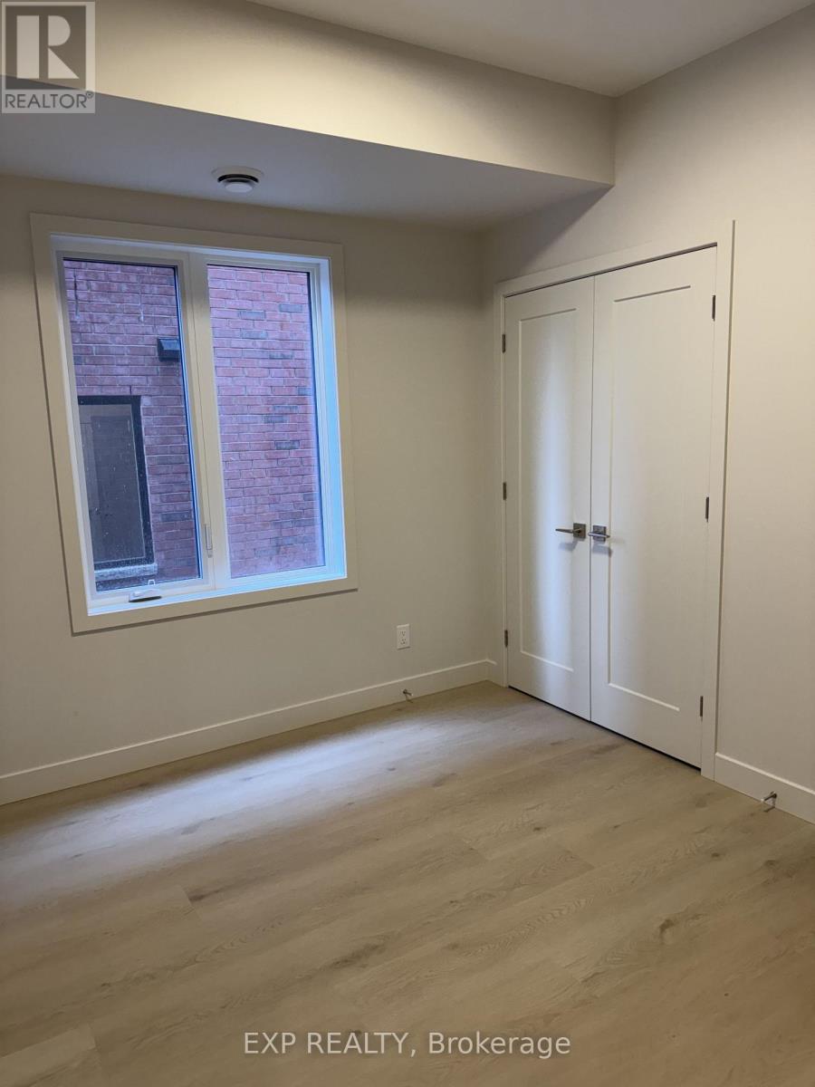 4 - 1301 Dorchester Avenue Property Photo 8