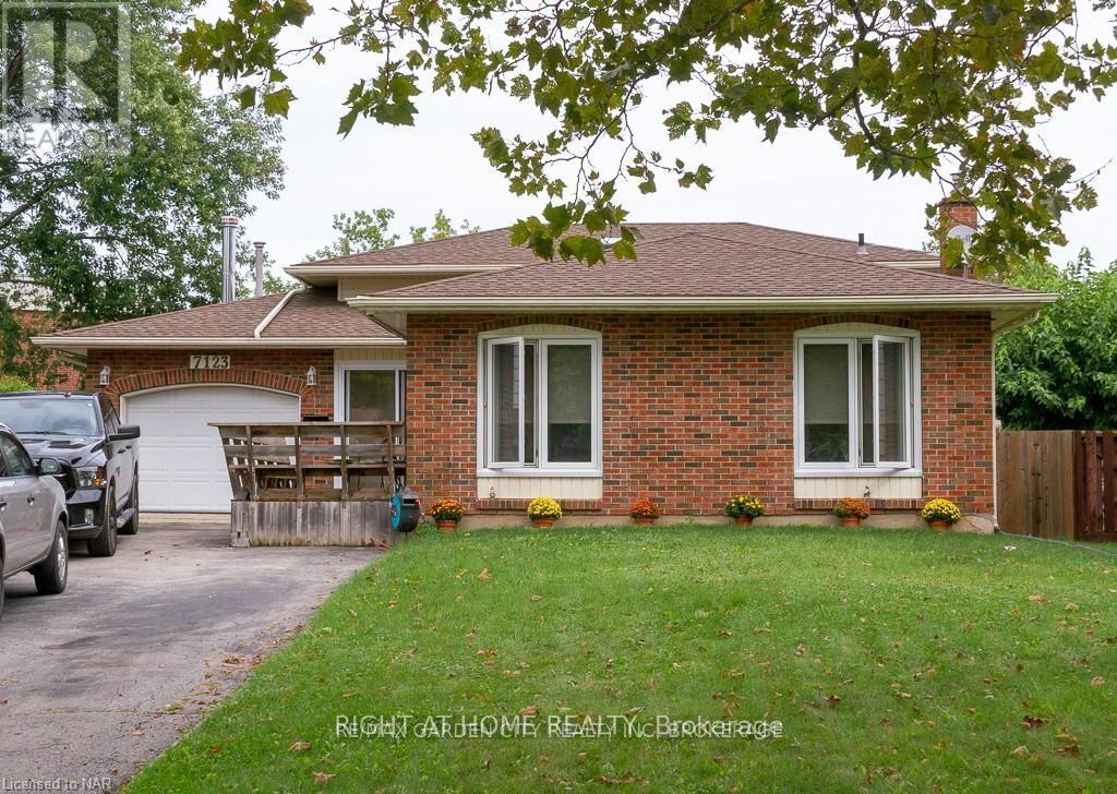 7123 Barto Crescent Property Photo 2